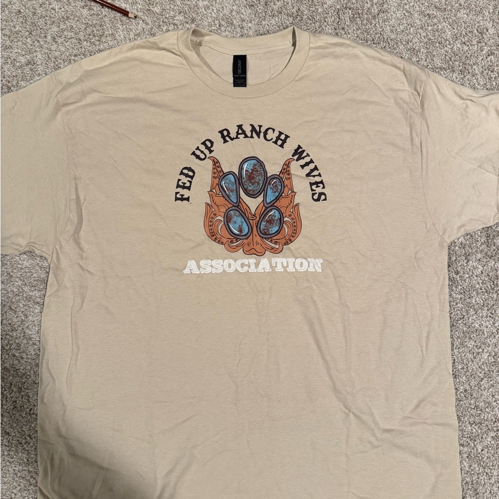 Fed up ranch wives association tee XL